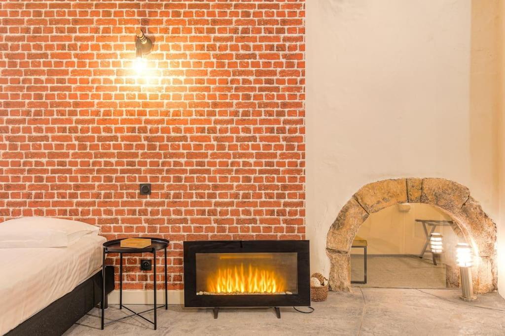 Industrial-Style Studio With Bathtub, Vieux-Lyon Lião Exterior foto